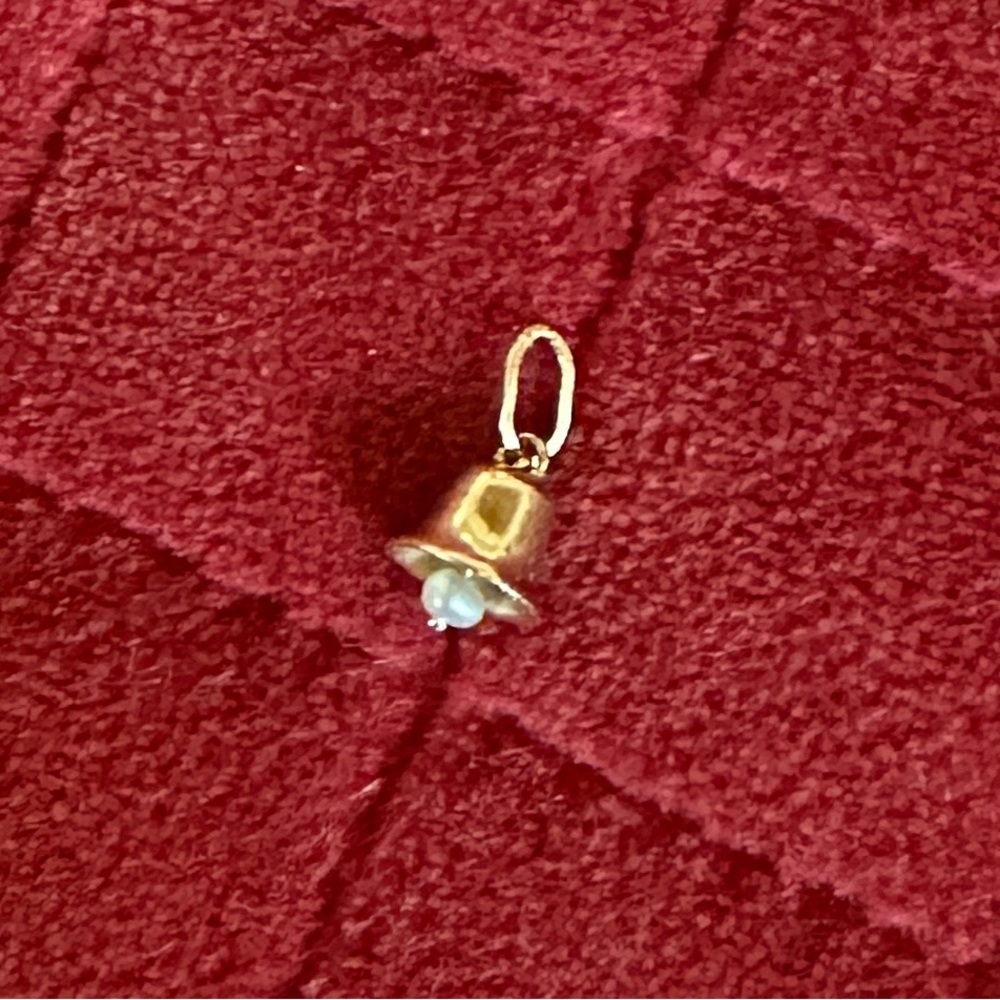 Catbird Bell charm - yellow gold & pearl